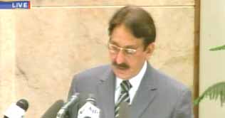 Judiciary should stay away from politics: CJP 